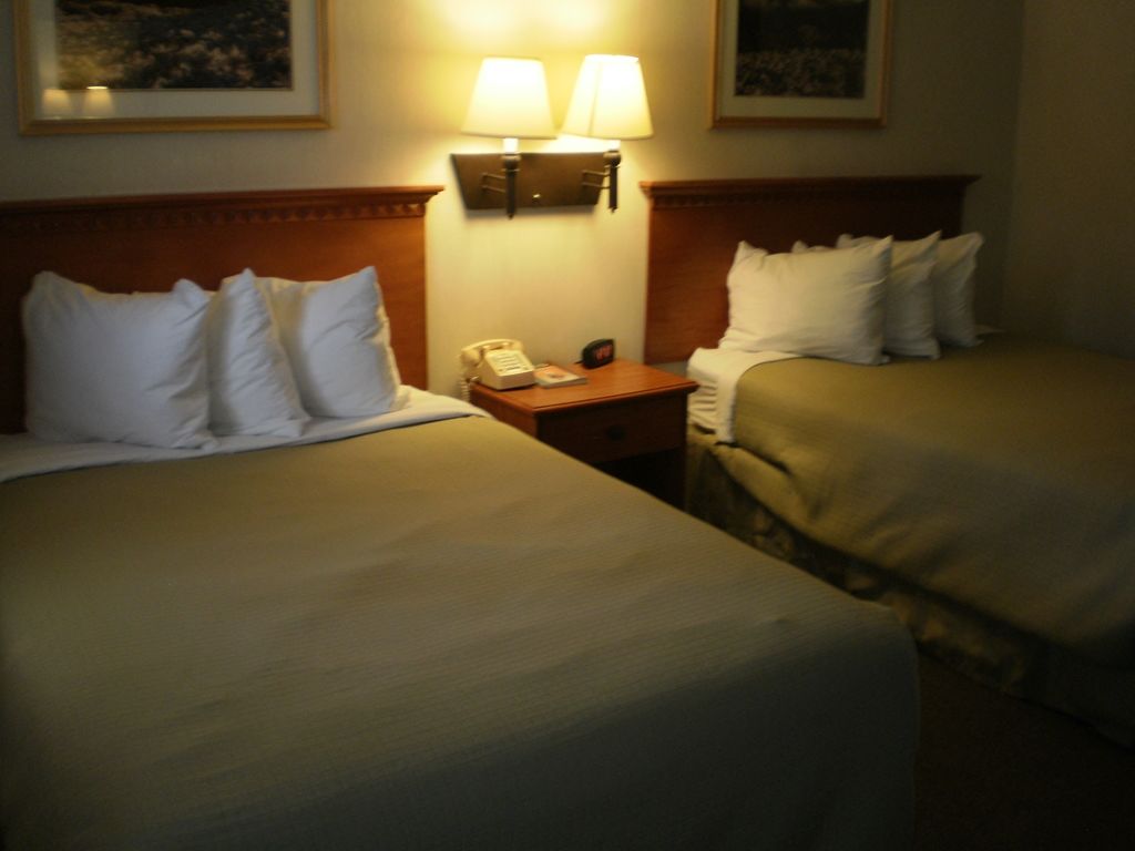 Magnuson Hotel Ely Zimmer foto